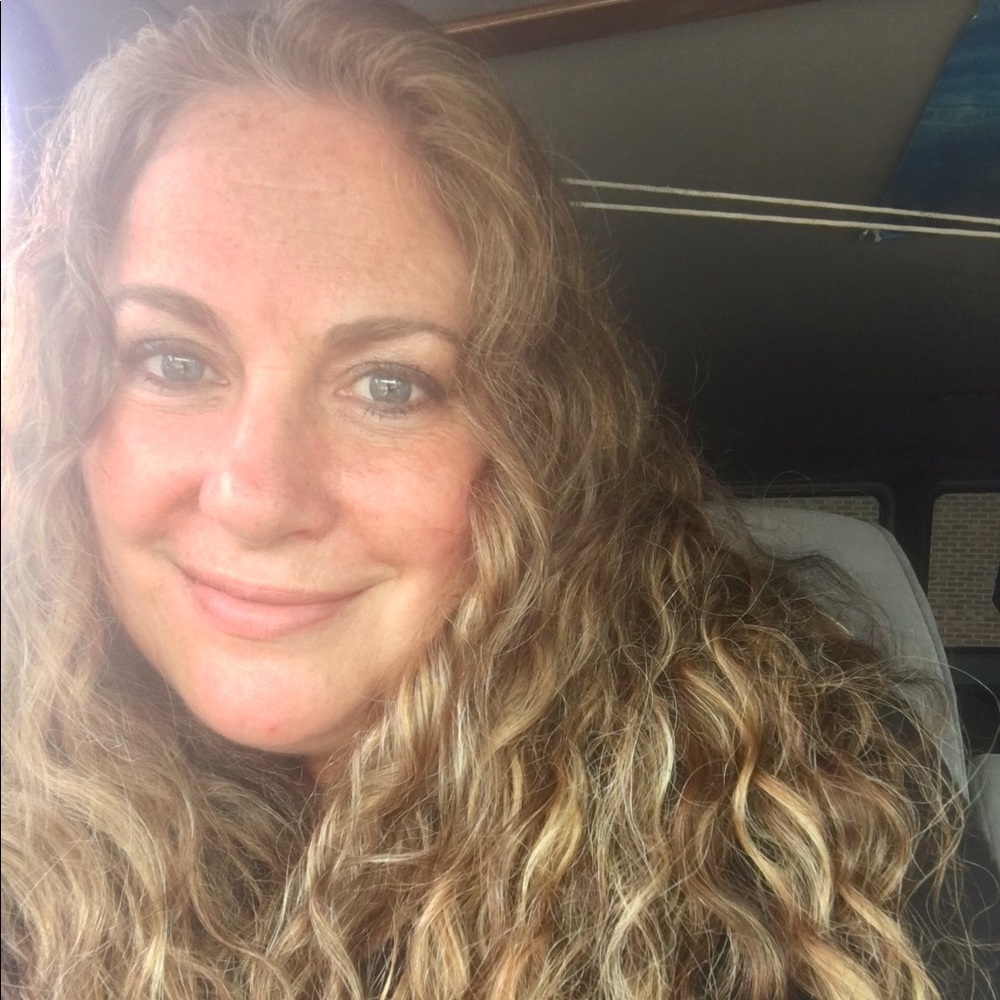 Meet your Posher, Kelli